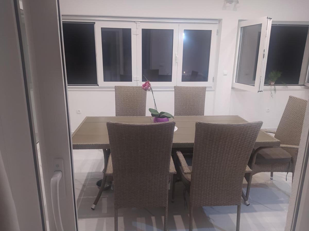 וודיצה Apartmani Trubi 3 מראה חיצוני תמונה