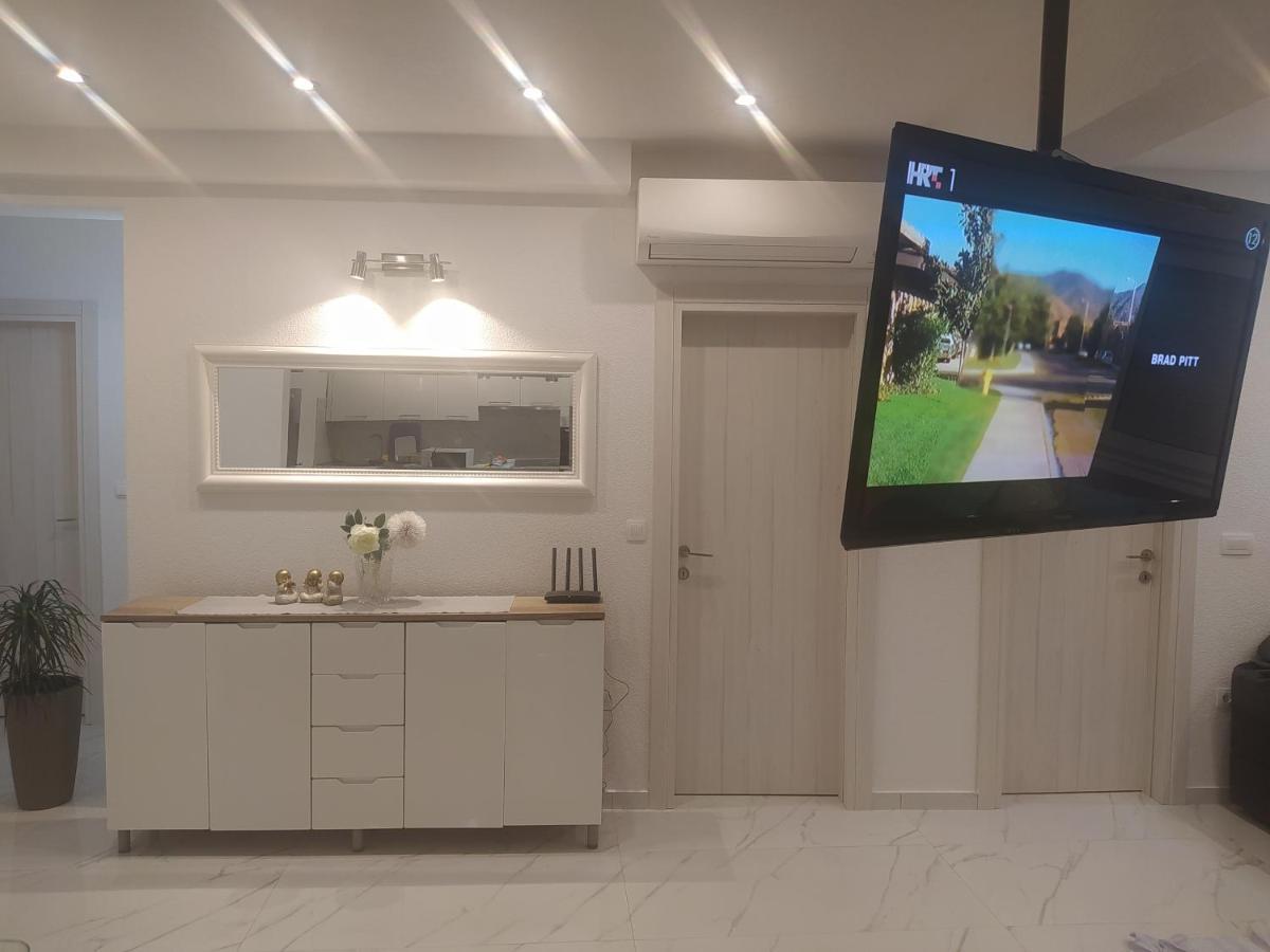 וודיצה Apartmani Trubi 3 מראה חיצוני תמונה